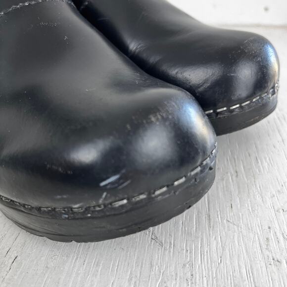 Dansko professional shiny black slip on clogs size 36 US size 6.5 - Picture 6 of 13